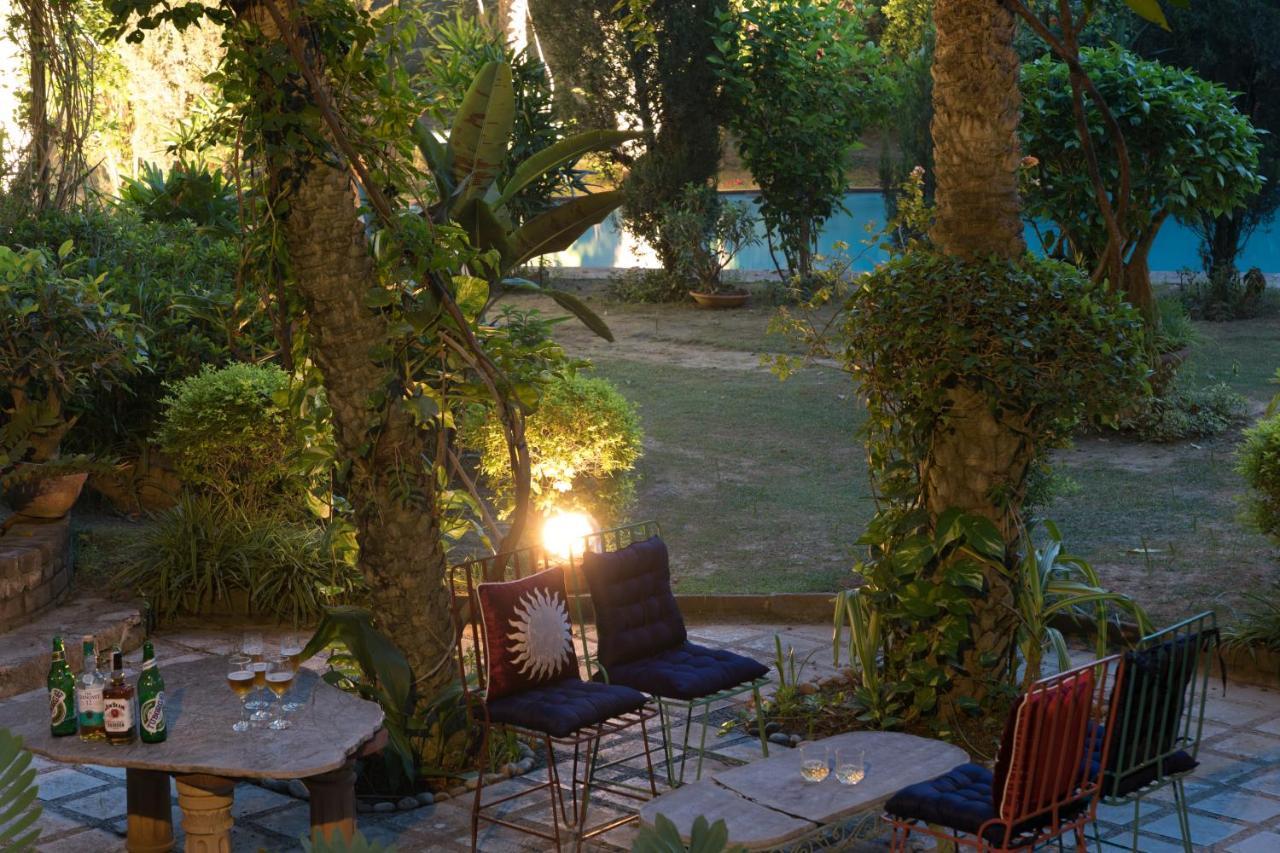 Hostie Chinar Haveli - Heritage Home With Pool, Gurgaon Exterior foto
